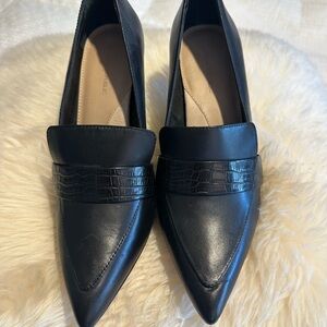 Banana Republic 4” heels. Leather